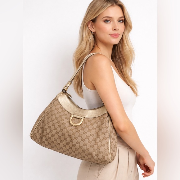 Gucci D ring hobo bag - Picture 1 of 16